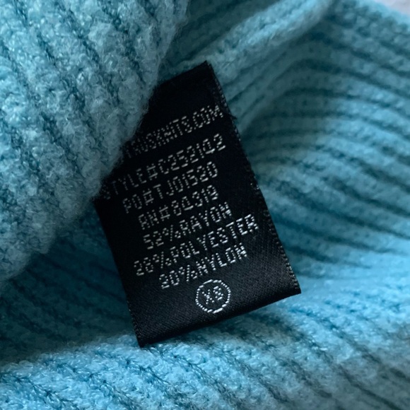 Cyrus super cute cable knit light blue sweater NWOT size XS - Picture 7 of 10